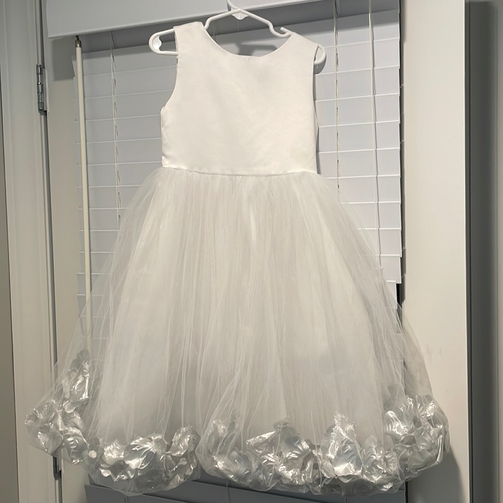 Girls formal dress. Size 4